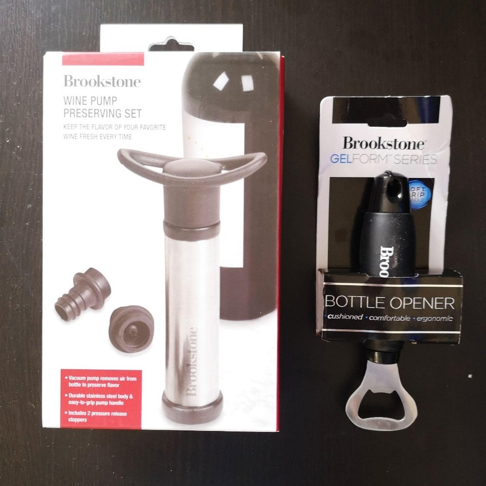 Brookstone wine tools 2 pcs set